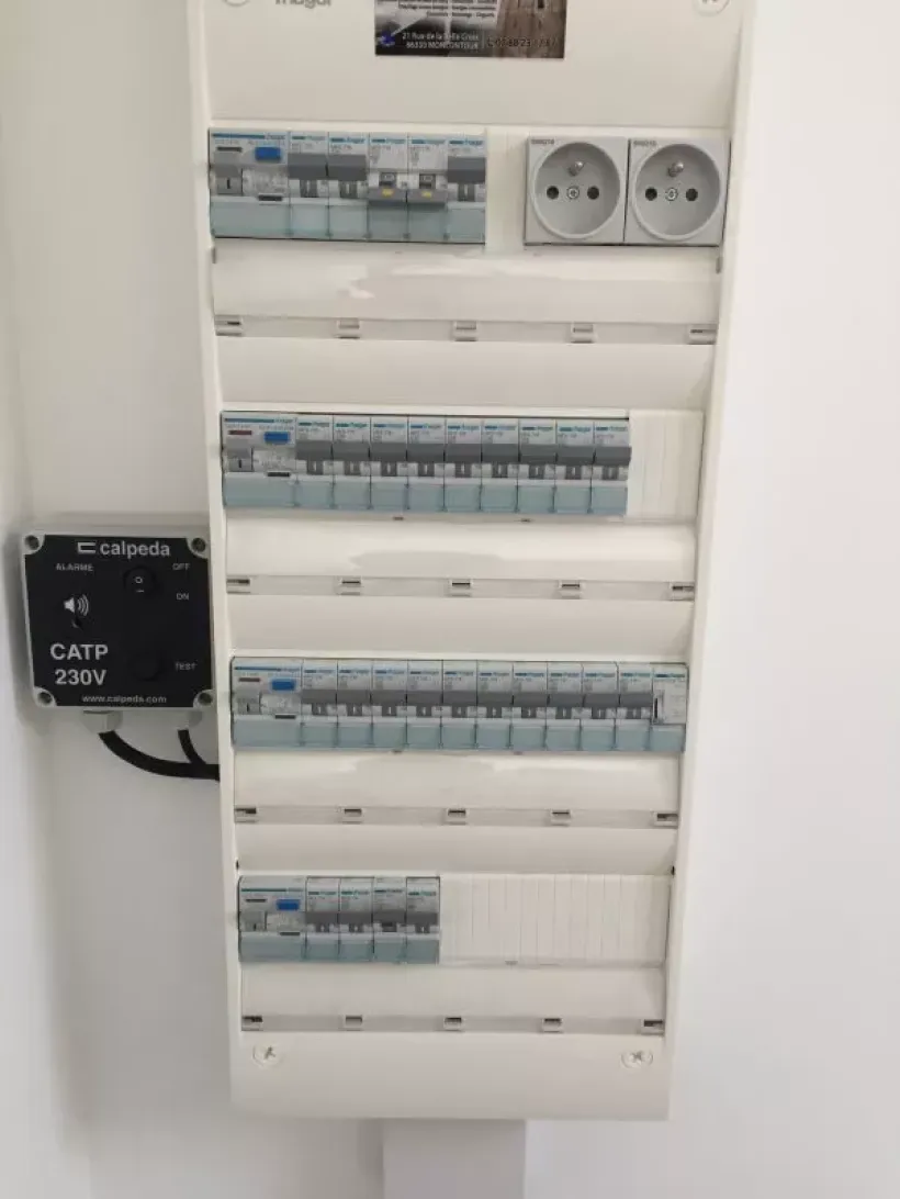 Dc Blanchard Plombier Chauffagiste Moncontour Galerie Electricite 3